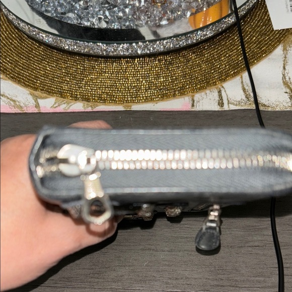 Balenciaga Black Leather Wallet - Picture 2 of 9